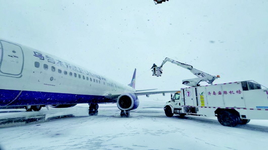 山航航班硬核飞行，大雪中提前抵达目的地