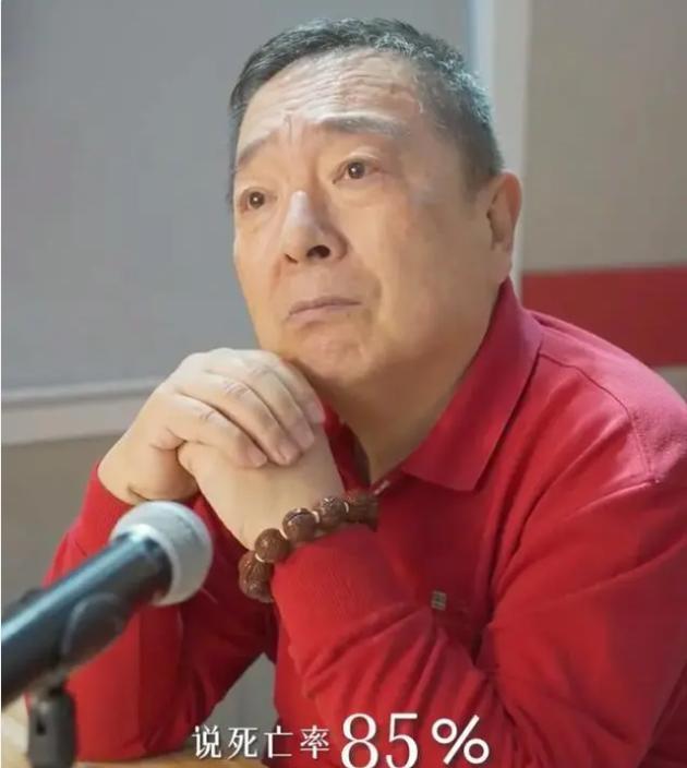 董浩叔叔泪流满面的背后，情感共鸣与责任之重