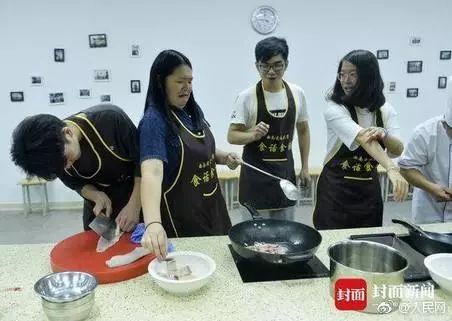 清华女生蓝翔学厨之路，五年后的重返校园之旅