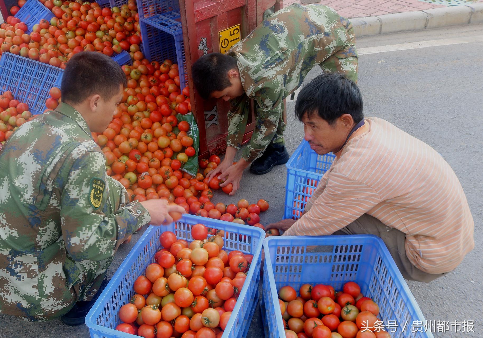 信任的力量，她相信美国消防员后的震撼瞬间