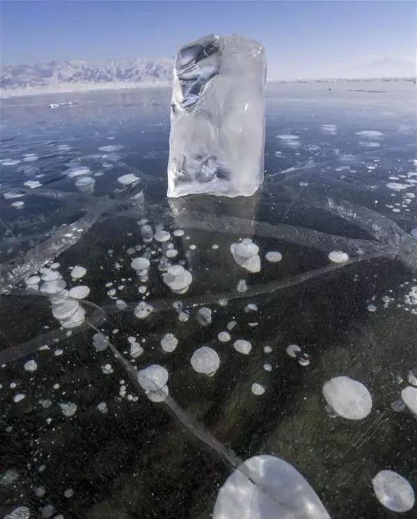 新疆之湖，水晶蝴蝶的诞生