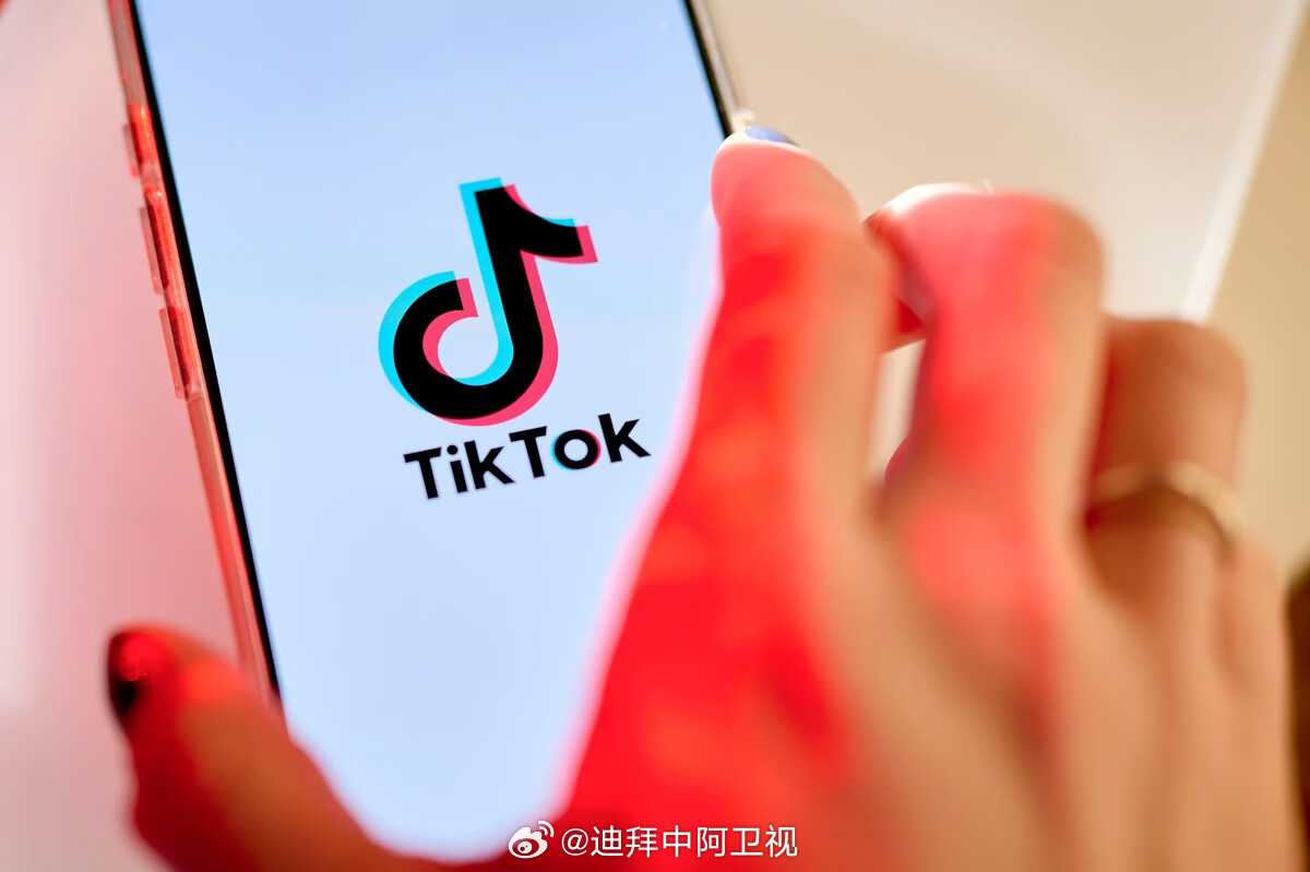 TikTok通知美国用户，全球社交媒体风波再起，服务暂停