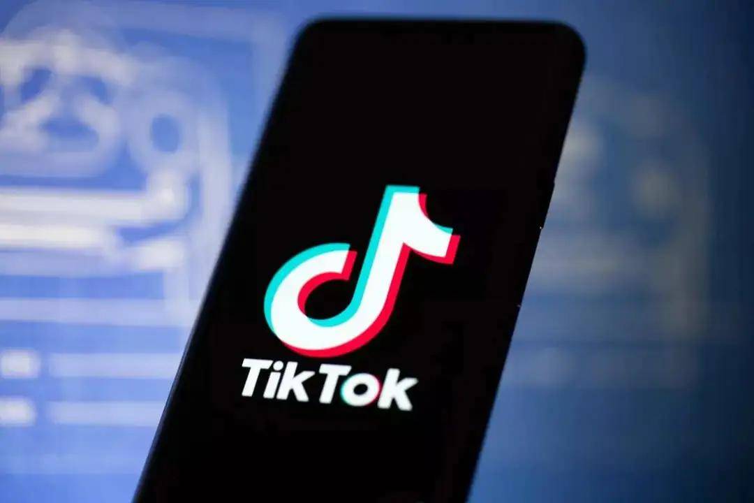 特朗普对马斯克收购TikTok的开放态度，商业巨擘的交汇点